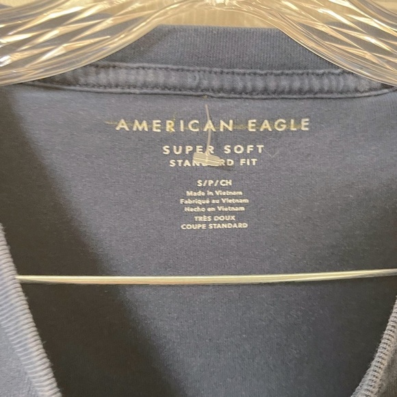 NWOT: AMERICAN EAGLE Blue Long Sleeve Graphic Men’s Shirt Size Small - Picture 5 of 6